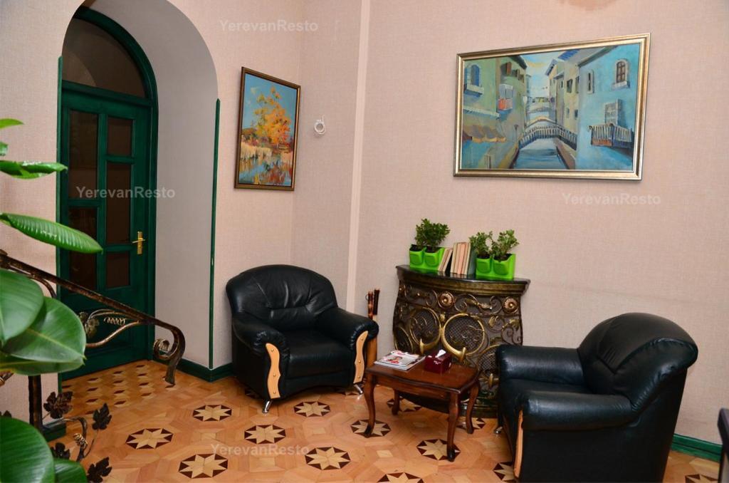 Votre Maison Ereván Exterior foto