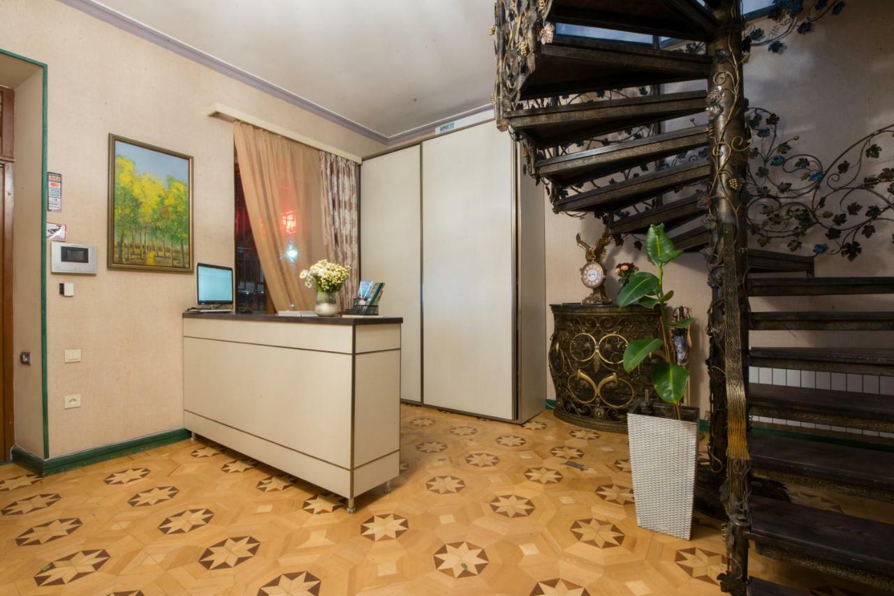 Votre Maison Ereván Exterior foto